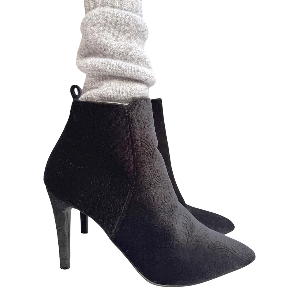 Le Chateau NWT Ankle Boots Black Embossed Velvet Paisley Whimsigoth Stiletto  39